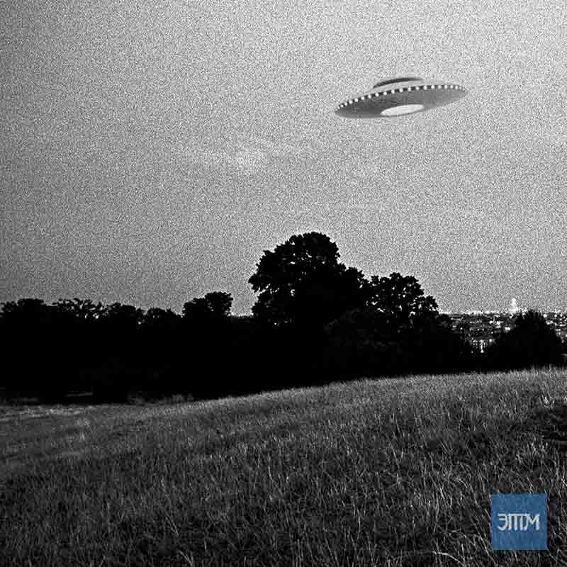 По оценкам главы Национального центра сообщений об НЛО, он зарегистрировал около 180 000 сообщений 2 нло