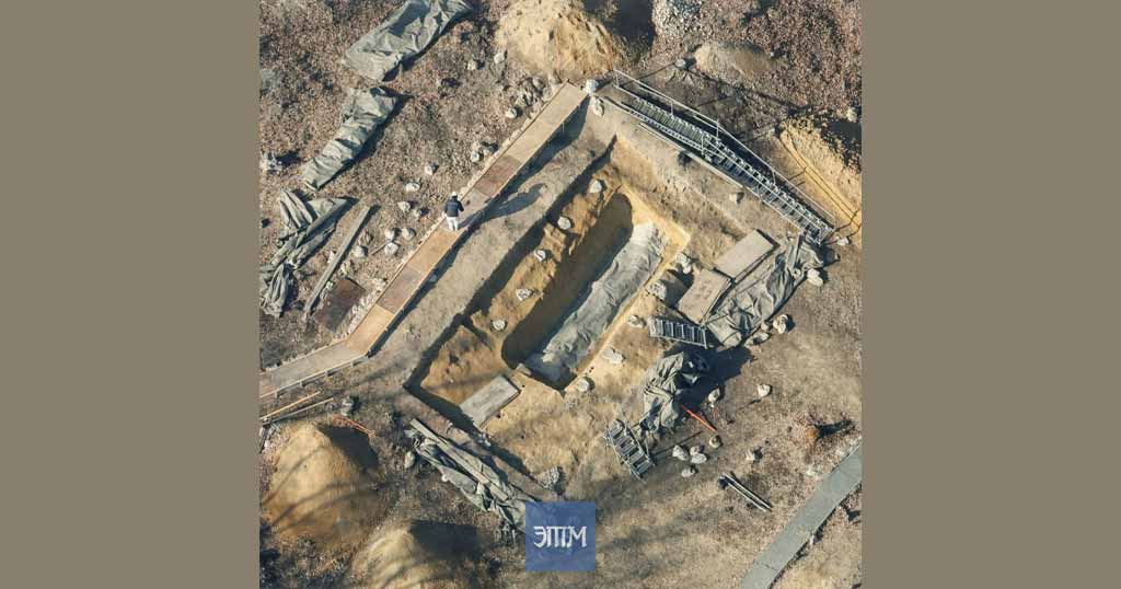 В японской гробнице IV века обнаружили гигантский меч 3 меч