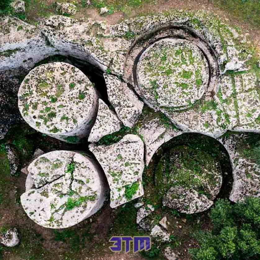 Заброшенные храмовые колонны пещеры ди Куза 1 ди куза